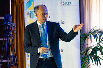 giflex_240205_01.jpg